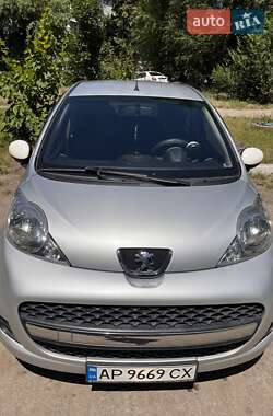 Хэтчбек Peugeot 107 2011 в Запорожье