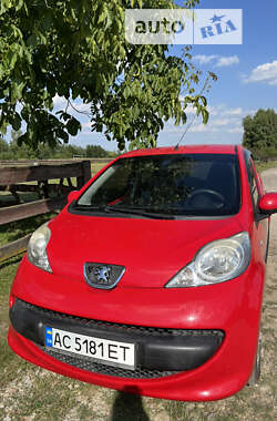 Хэтчбек Peugeot 107 2006 в Жовкве