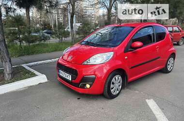 Хетчбек Peugeot 107 2012 в Одесі