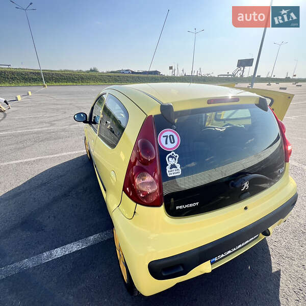 Хетчбек Peugeot 107 2010 в Львові