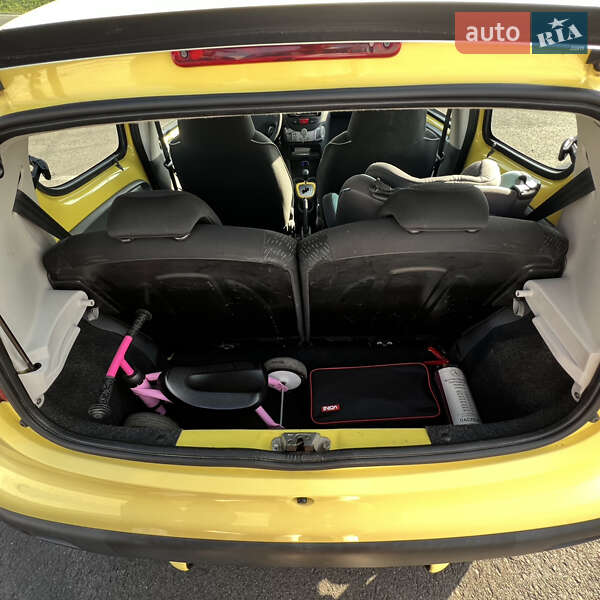 Хетчбек Peugeot 107 2010 в Львові