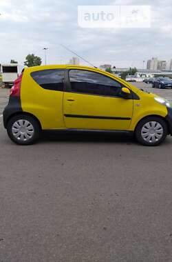 Хэтчбек Peugeot 107 2007 в Киеве