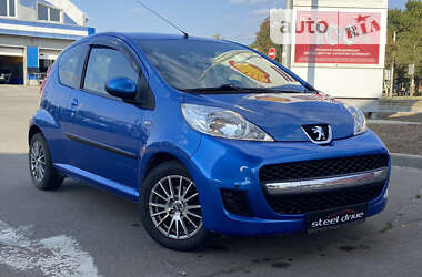 Хэтчбек Peugeot 107 2011 в Николаеве