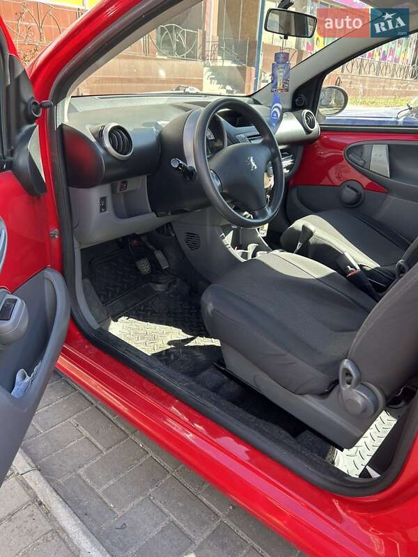 Хетчбек Peugeot 107 2011 в Запоріжжі