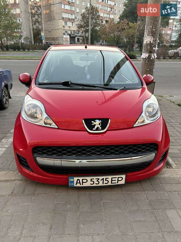 Хетчбек Peugeot 107 2011 в Запоріжжі