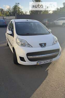 Хэтчбек Peugeot 107 2011 в Одессе