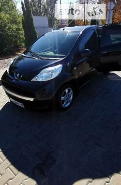 Хэтчбек Peugeot 107 2011 в Кременчуге