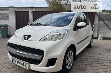 Хетчбек Peugeot 107 2011 в Києві