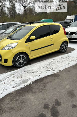 Хэтчбек Peugeot 107 2011 в Запорожье