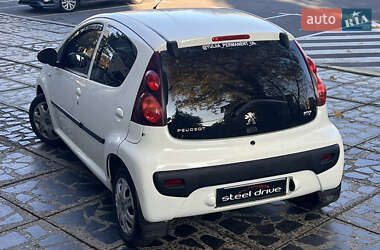 Хетчбек Peugeot 107 2012 в Миколаєві