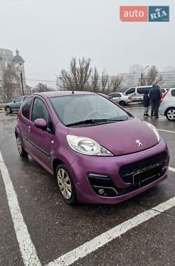 Хэтчбек Peugeot 107 2012 в Харькове