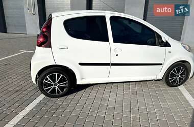 Хэтчбек Peugeot 107 2012 в Виннице