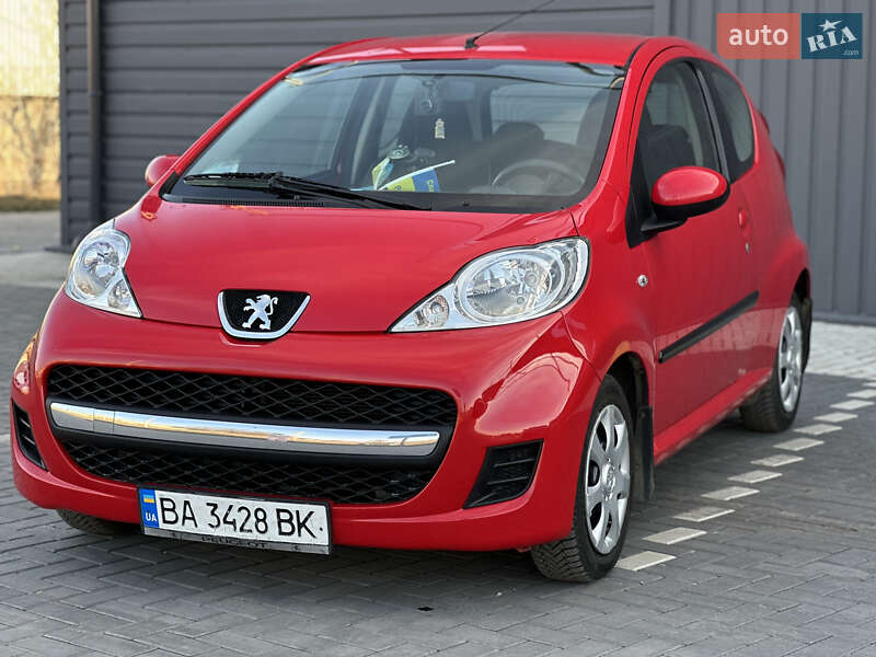 Хетчбек Peugeot 107 2011 в Кропивницькому