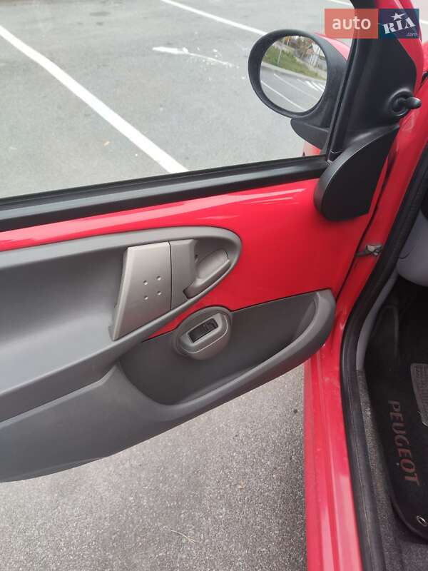 Хэтчбек Peugeot 107 2007 в Чернигове