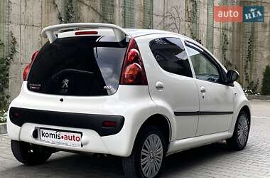 Хетчбек Peugeot 107 2013 в 