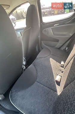 Хэтчбек Peugeot 107 2011 в 