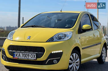 Хетчбек Peugeot 107 2012 в 