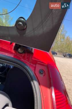 Хэтчбек Peugeot 107 2007 в 
