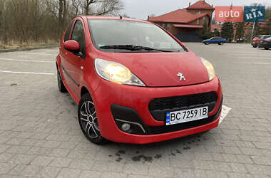 Хетчбек Peugeot 107 2013 в 