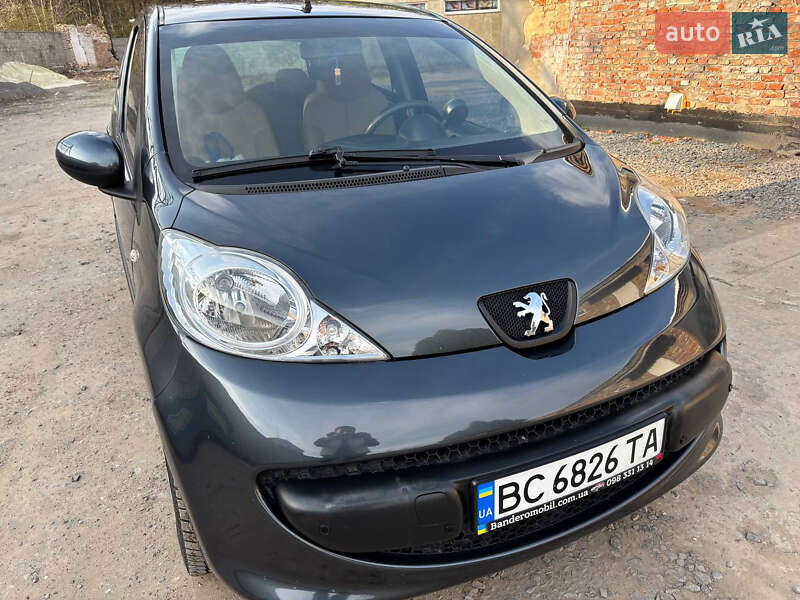 Хэтчбек Peugeot 107 2008 в 