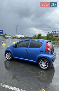 Хэтчбек Peugeot 107 2007 в 