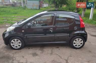 Хэтчбек Peugeot 107 2009 в 