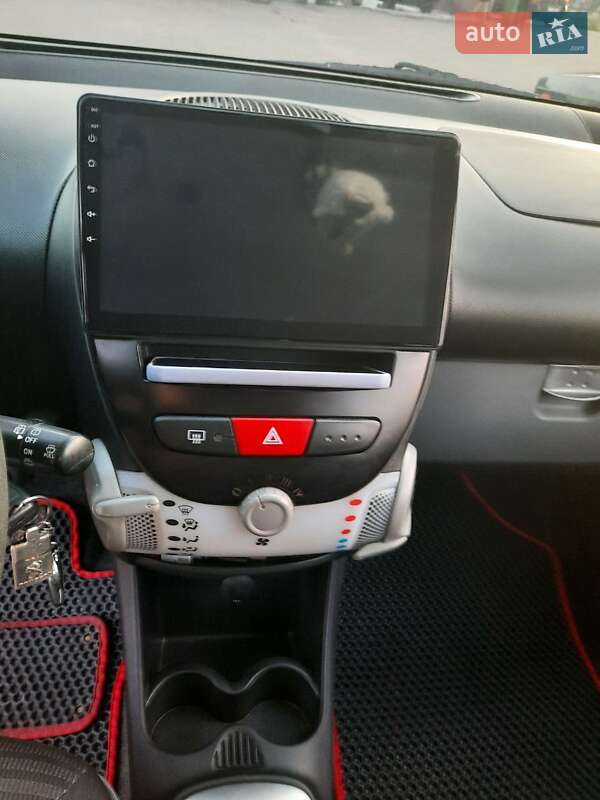 Хетчбек Peugeot 107 2012 в Харкові