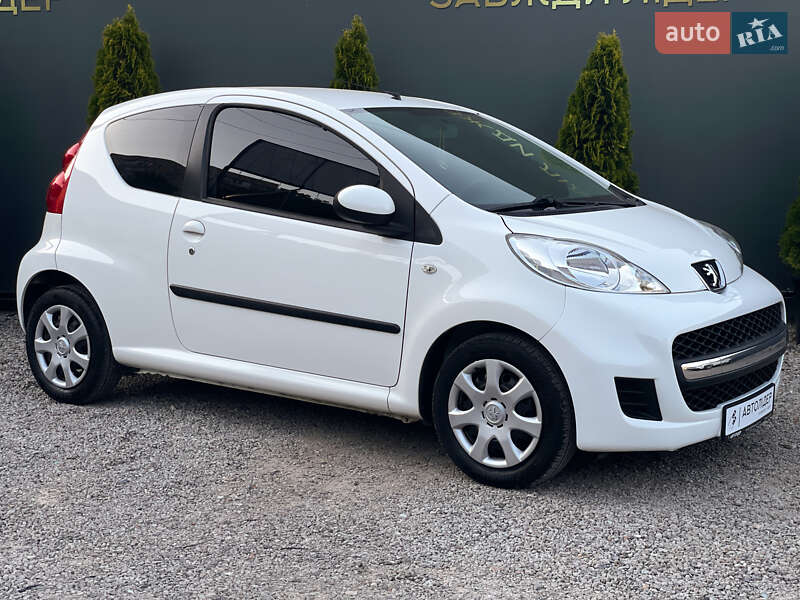 Хетчбек Peugeot 107 2011 в Одесі