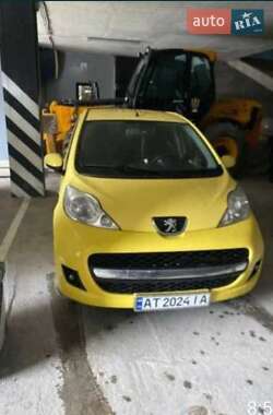 Хэтчбек Peugeot 107 2011 в Ивано-Франковске