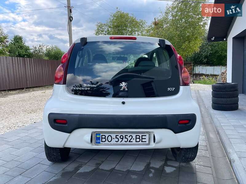 Хэтчбек Peugeot 107 2012 в Тернополе
