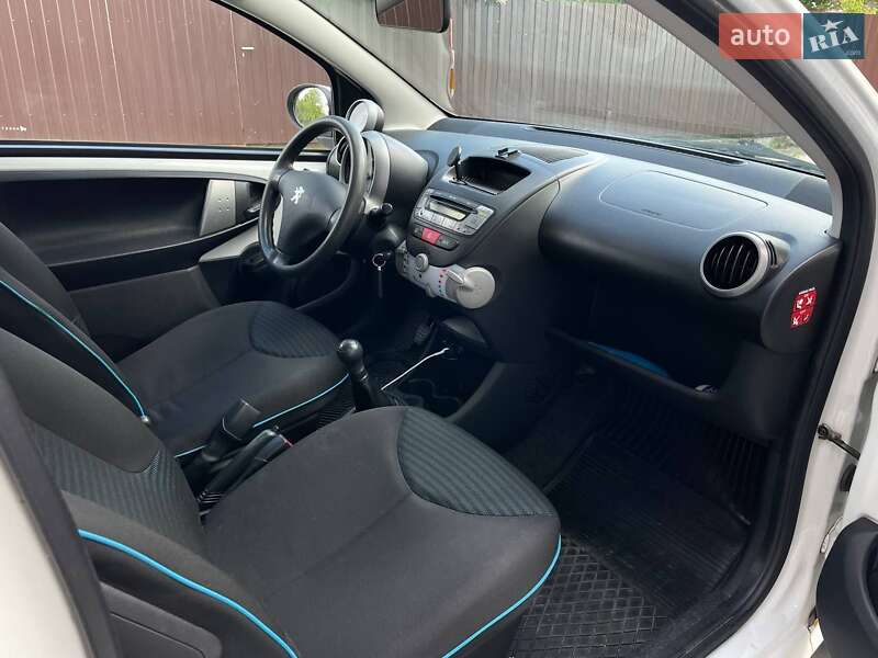 Хэтчбек Peugeot 107 2012 в Тернополе