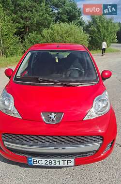 Хэтчбек Peugeot 107 2011 в Яворове