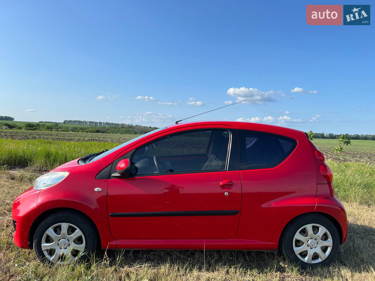 2010 Peugeot 107 - мініатюра 15