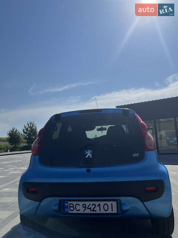 Хетчбек Peugeot 107 2007 в Мостиській