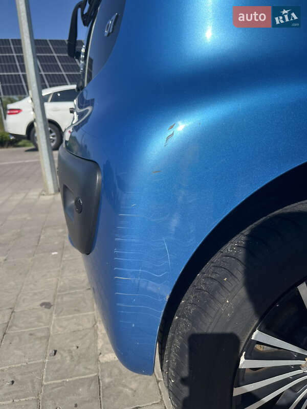 Хетчбек Peugeot 107 2007 в Мостиській