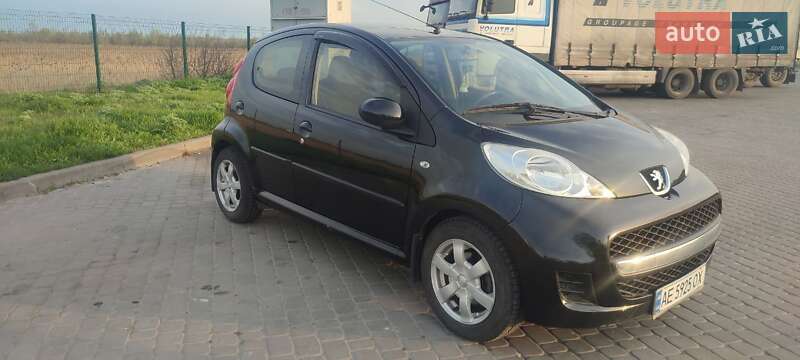 Peugeot 107 2012
