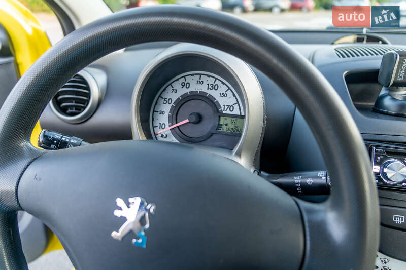 Хетчбек Peugeot 107 2010 в Києві