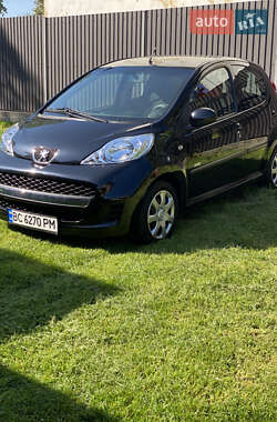 Хэтчбек Peugeot 107 2011 в Львове