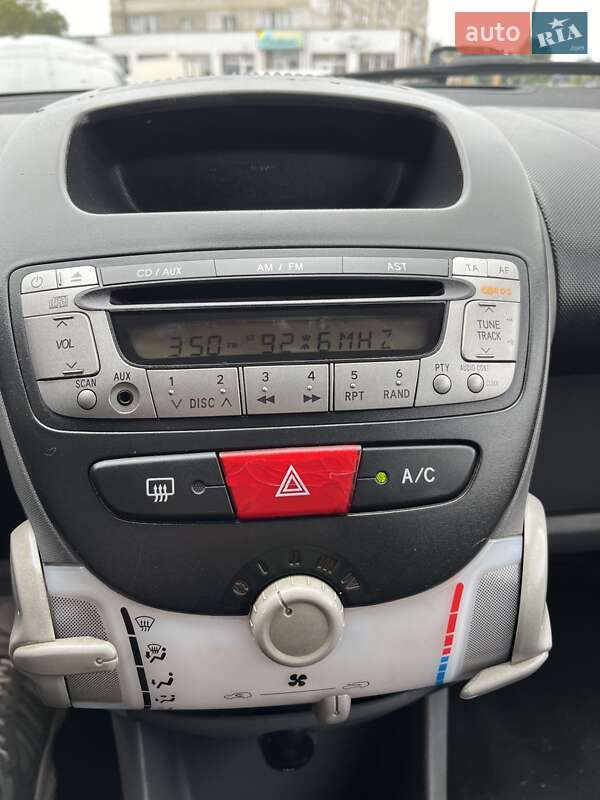 Хэтчбек Peugeot 107 2008 в Дубно