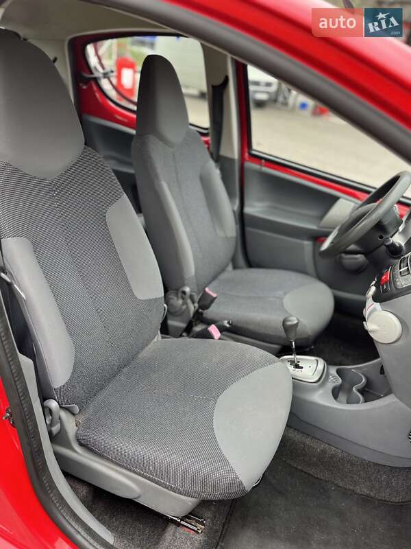 Хэтчбек Peugeot 107 2008 в Дубно