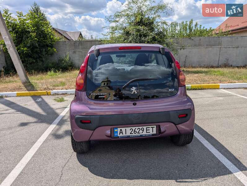 Хэтчбек Peugeot 107 2012 в Киеве