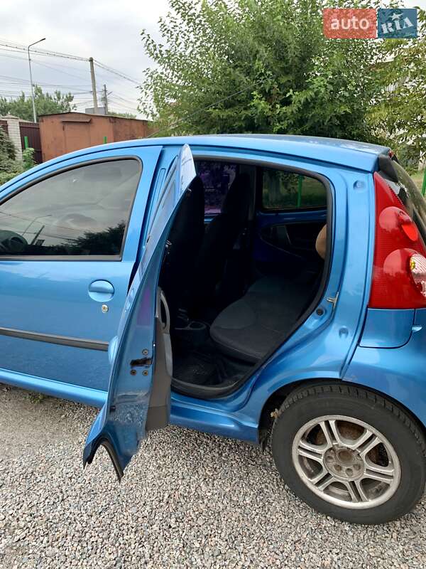 Хетчбек Peugeot 107 2007 в Києві
