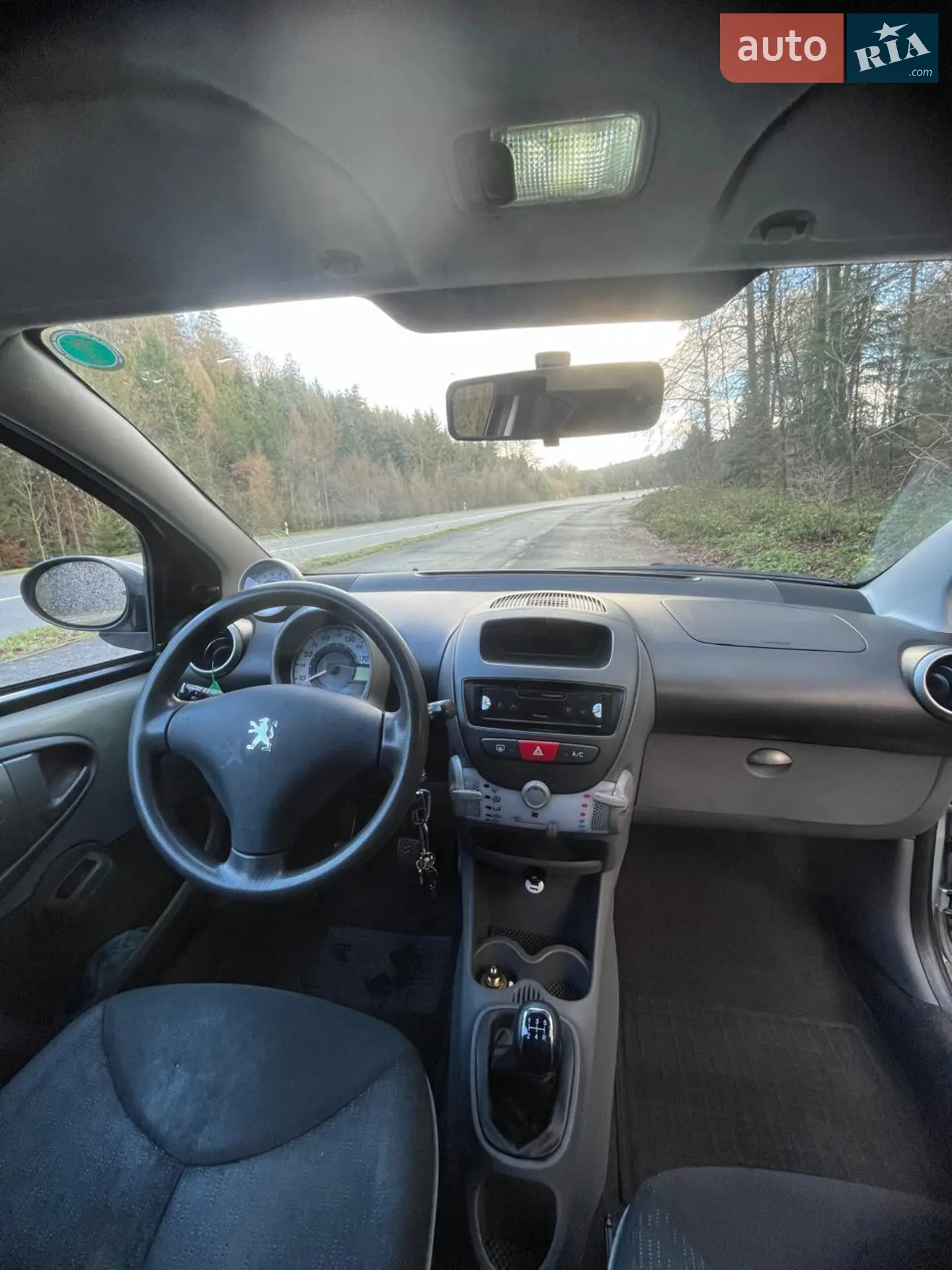 2012 Peugeot 107 - мініатюра 12