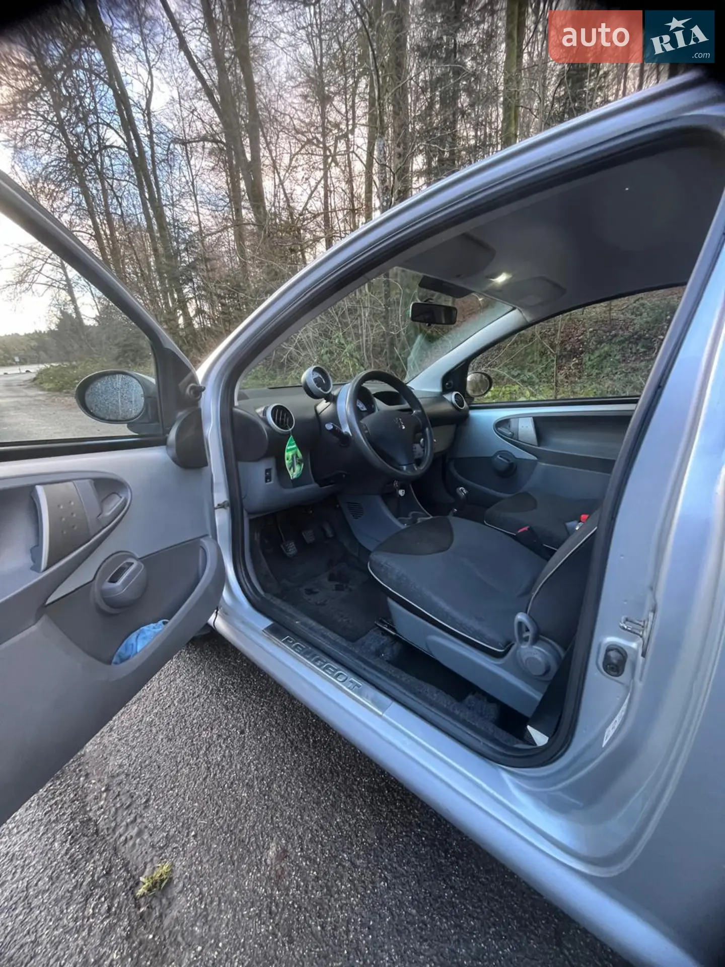 2012 Peugeot 107 - мініатюра 11