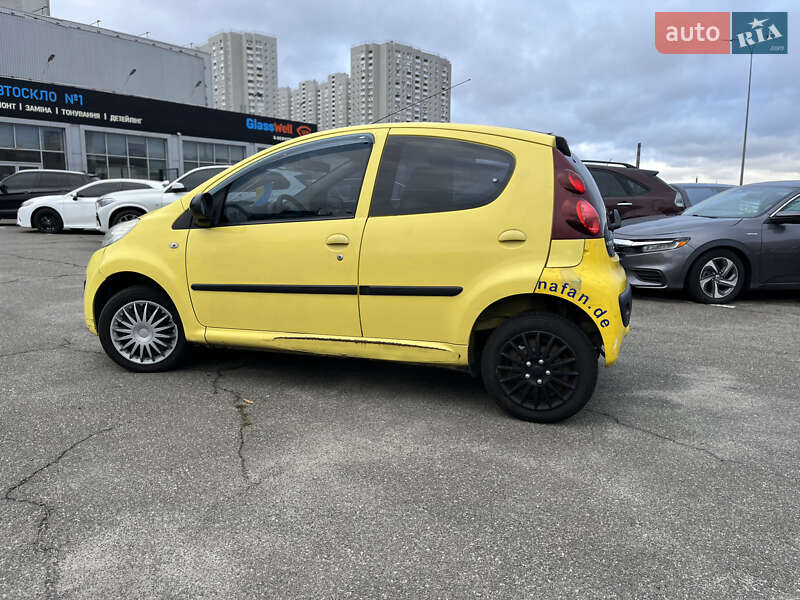 Хетчбек Peugeot 107 2012 в Києві