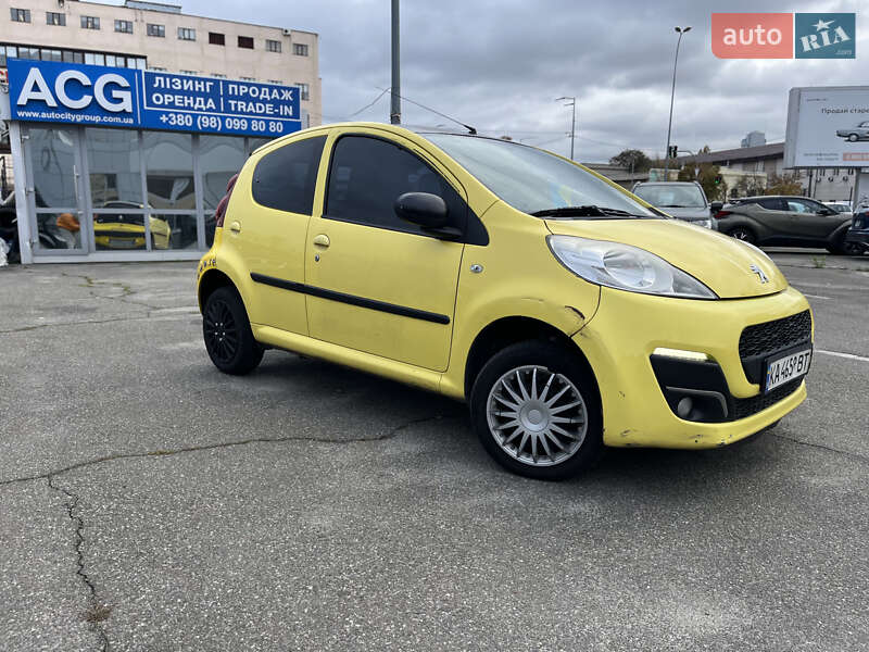 Хетчбек Peugeot 107 2012 в Києві