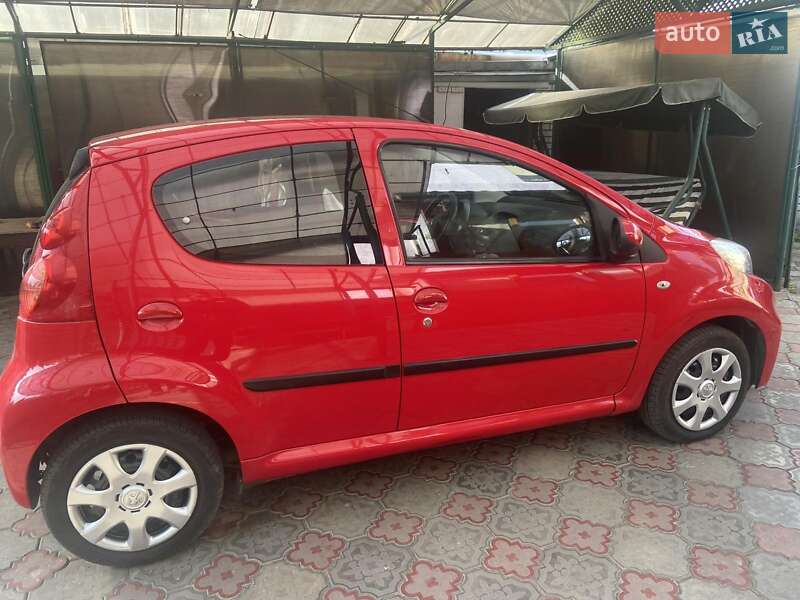 Хэтчбек Peugeot 107 2011 в Черновцах фото 7 Хэтчбек Peugeot 107 2011 в Черновцах