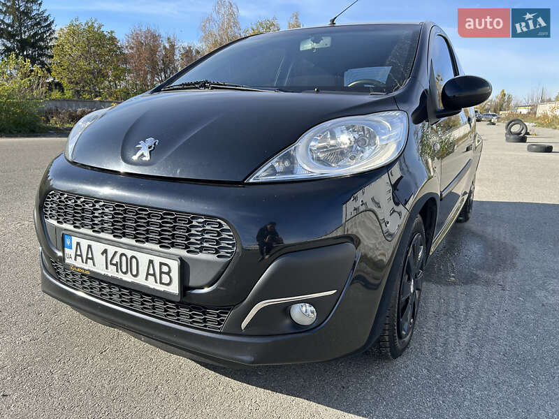 Хэтчбек Peugeot 107 2012 в Киеве