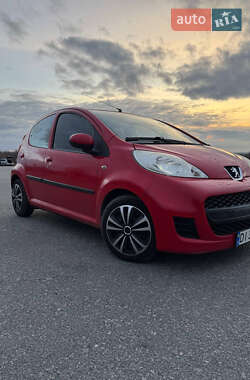 Хэтчбек Peugeot 107 2010 в Харькове