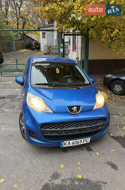 Хэтчбек Peugeot 107 2010 в Киеве